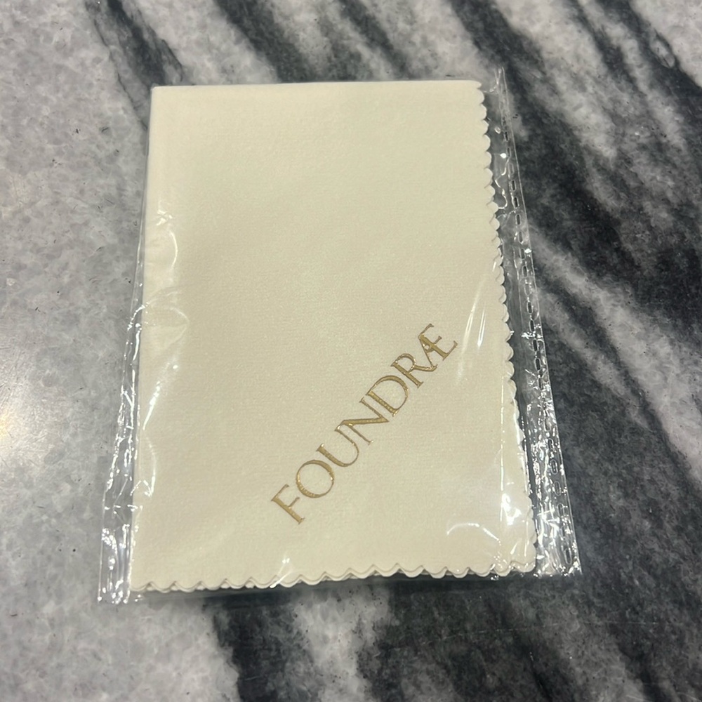 Foundrae jewelry cleaning cloth